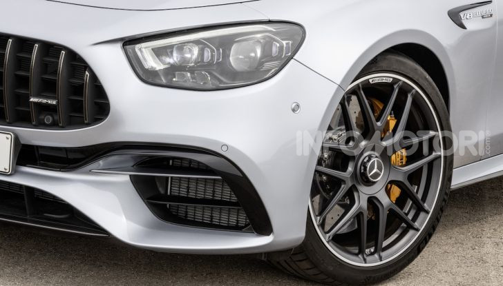 Mercedes-AMG E 63 4MATIC: berlina e station wagon fanno rima con prestazioni e comfort - Foto 48 di 51