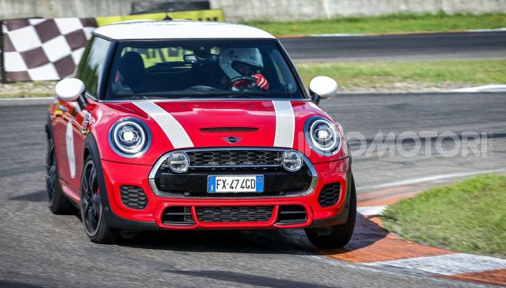Nuova Mini John Cooper Works Challenge: nata per le corse - Foto 1 di 5