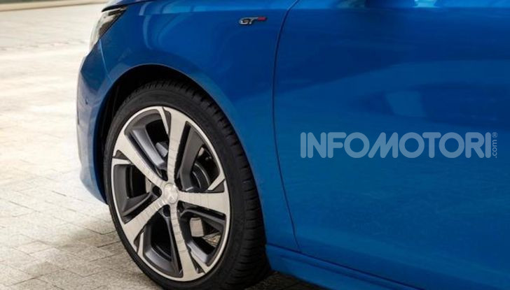 Peugeot 308: la versione 2020 è ancora più spaziosa e tecnologica - Foto 11 di 12