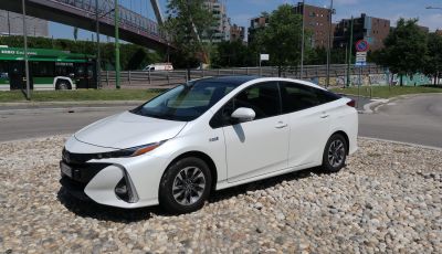 [VIDEO] Toyota Prius Plug-in Hybrid: test drive, autonomia, prestazioni