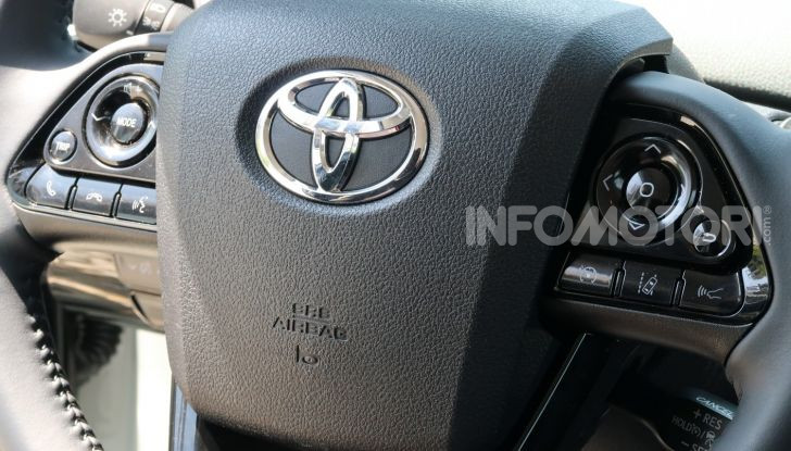 [VIDEO] Toyota Prius Plug-in Hybrid: test drive, autonomia, prestazioni - Foto 21 di 36