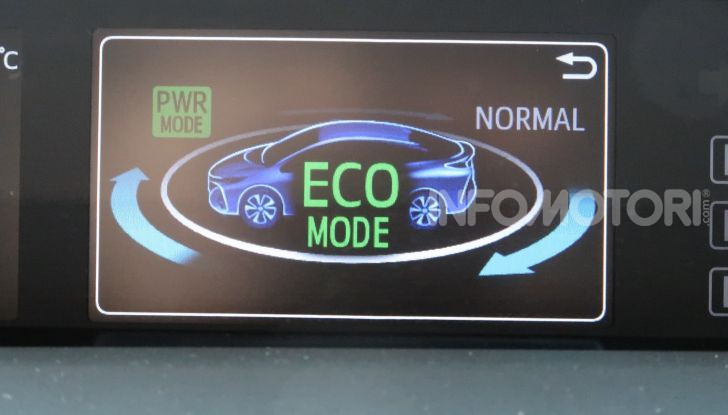 [VIDEO] Toyota Prius Plug-in Hybrid: test drive, autonomia, prestazioni - Foto 27 di 36