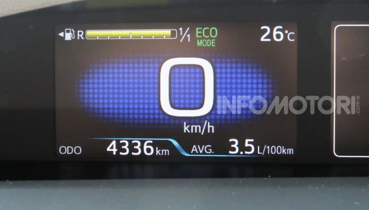 [VIDEO] Toyota Prius Plug-in Hybrid: test drive, autonomia, prestazioni - Foto 30 di 36
