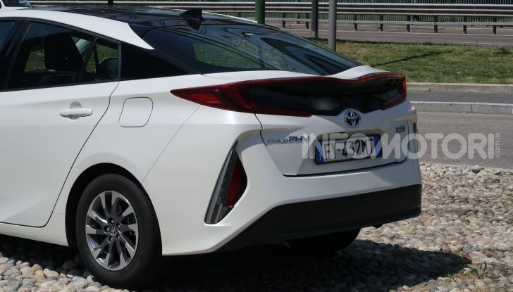 [VIDEO] Toyota Prius Plug-in Hybrid: test drive, autonomia, prestazioni - Foto 34 di 36