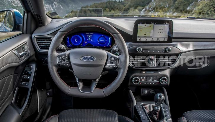 Ford Focus EcoBoost Hybrid 2020