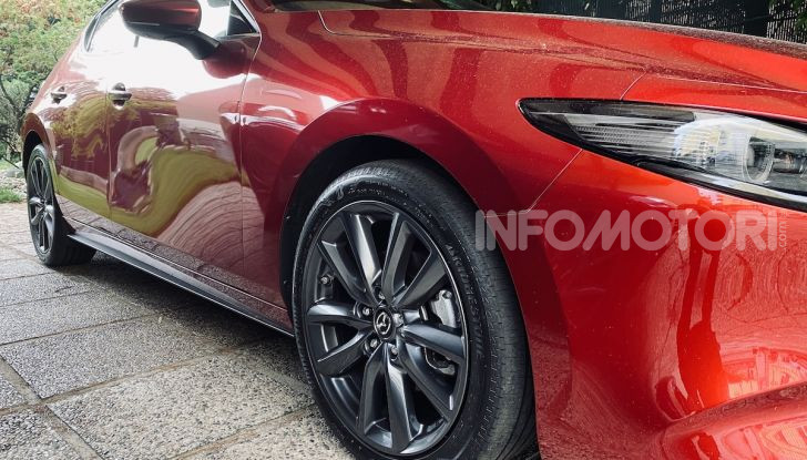Test Drive Mazda3 2.0 da 180 cv Mild Hybrid - Foto 11 di 21