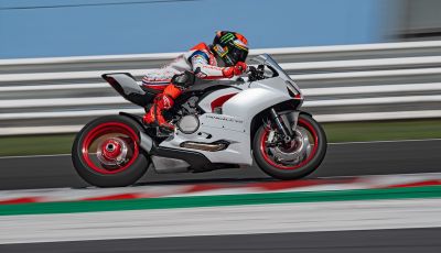 La Ducati Panigale V2 con nuova livrea White Rosso