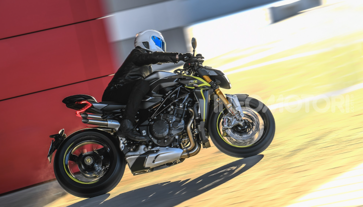 MV Agusta Brutale 1000 RR 2020: 208 CV di stile - Foto 1 di 14