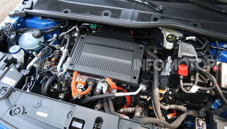 Opel Corsa-e: anche Poste Italiane sceglie l’elettrificazione tedesca - Foto 30 di 31