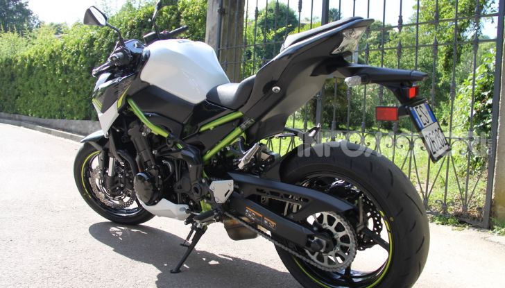 Prova Kawasaki Z900: 125 CV di puro godimento - Foto 14 di 31