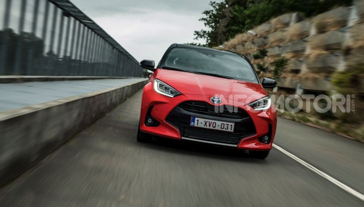 Toyota Yaris Hybrid frontale