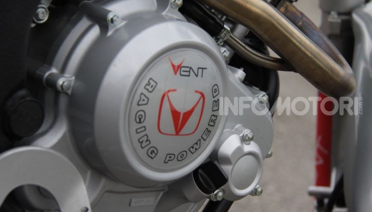 Prova Vent Scrambler 125: la piccola offroad adatta anche nel traffico - Foto 3 di 32