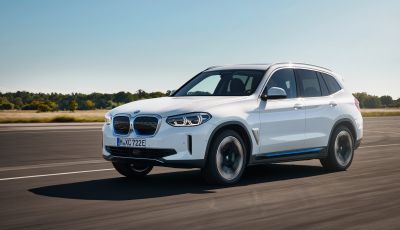 BMW iX3 2020, il nuovo SUV elettrico della Casa dell’Elica