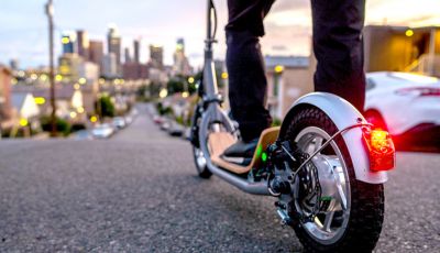 Monopattini elettrici: le 5 regole fondamentali (+1) per non prendere multe