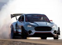 Ford Mustang Mach-E 1400: sette motori elettrici e 1419 cavalli!