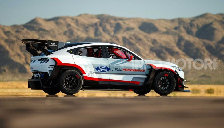 Ford Mustang Mach E 1400 2020