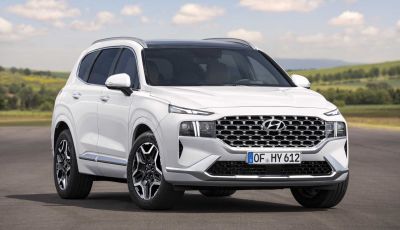 Hyundai Santa Fe: motori Smartstream e ibrido plug-in dal 2021