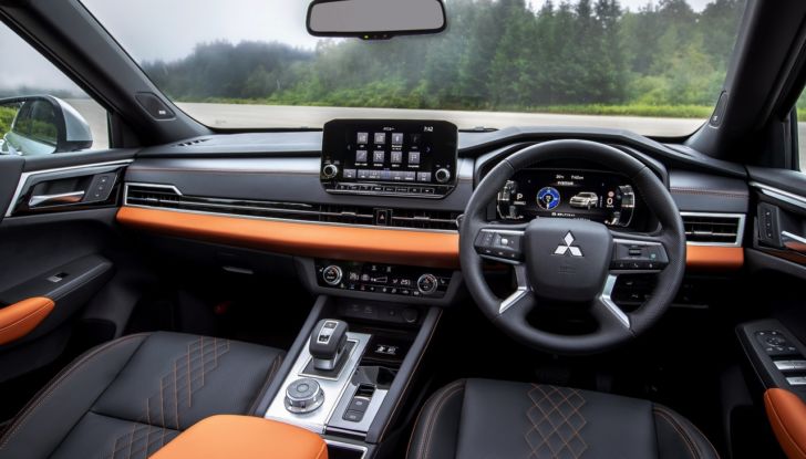 Mitsubishi Outlander PHEV 2021: le novità in vista - Foto 12 di 12