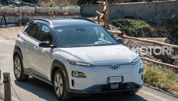 Hyundai Kona Electric da record: oltre 1000 km con una singola carica - Foto 4 di 10
