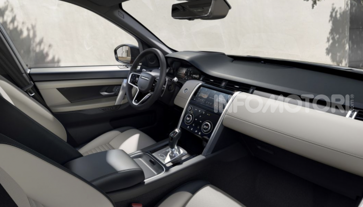 Land Rover Discovery Sport: arriva anche la versione Black - Foto 8 di 9