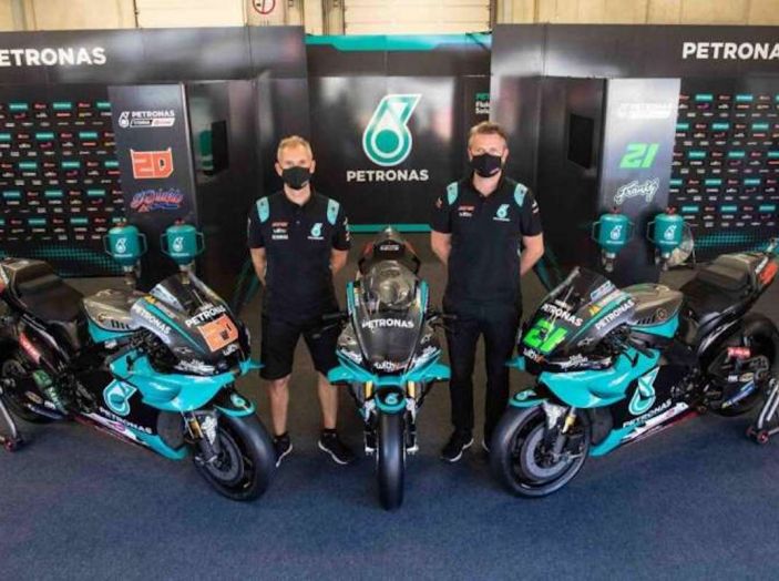 Yamaha petronas r1 hotsell