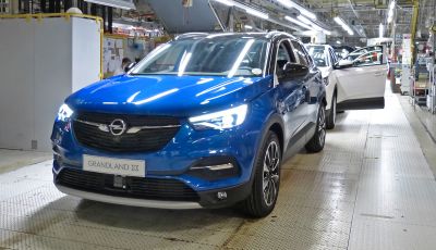 Opel Grandland X: la prima Hybrid plug-in a trazione anteriore è realtà