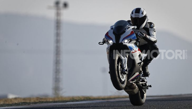 Moto S450 RR: la mini BMW S 1000 RR made in China - Foto 6 di 7