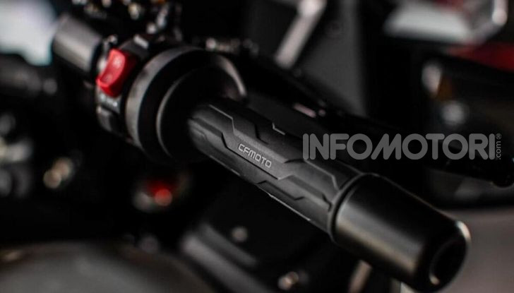 CF Moto 1250 TR-G: la tourer made in China ma con motore KTM - Foto 7 di 12