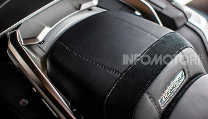 CF Moto 1250 TR-G: la tourer made in China ma con motore KTM - Foto 8 di 12