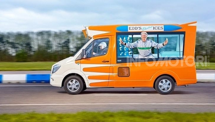 Edd China guida un furgone dei gelati da record del mondo - Foto 3 di 5
