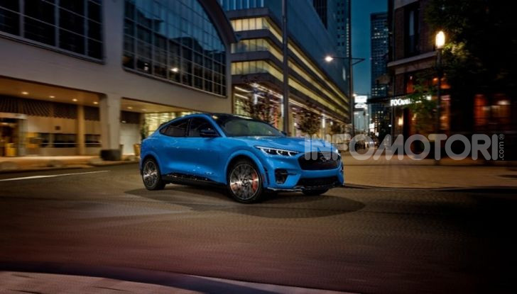 Ford Mustang Mach-E GT: al via le pre-vendite, prezzi da 76.800 Euro - Foto 1 di 10