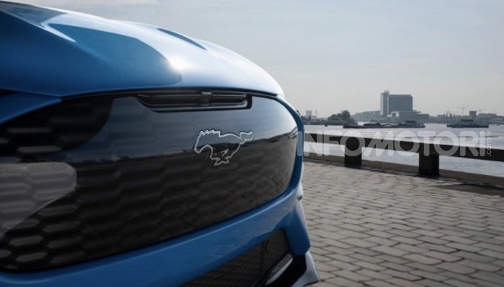 Ford Mustang Mach-E GT: al via le pre-vendite, prezzi da 76.800 Euro - Foto 9 di 10