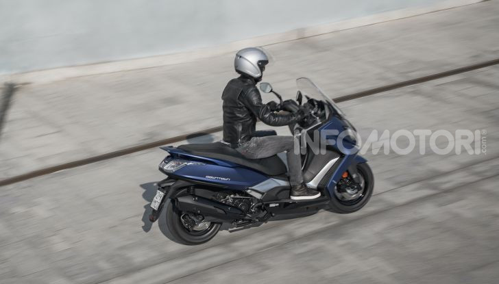 Kymco Downtown 350i TCS: pratico e ancora più sicuro - Foto 1 di 19