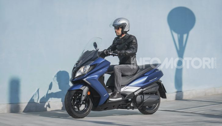 Kymco Downtown 350i TCS: pratico e ancora più sicuro - Foto 13 di 19
