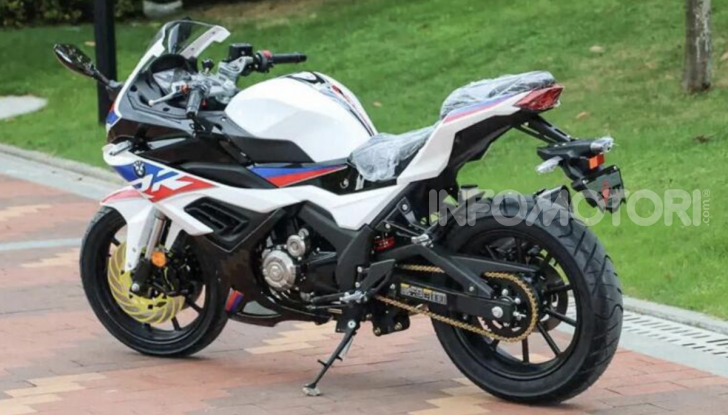 Moto S450 RR: la mini BMW S 1000 RR made in China - Foto 3 di 7
