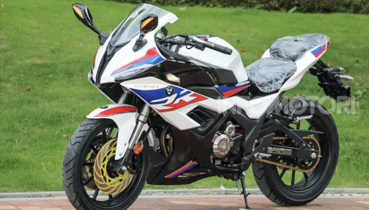 Moto S450 RR: la mini BMW S 1000 RR made in China - Foto 4 di 7
