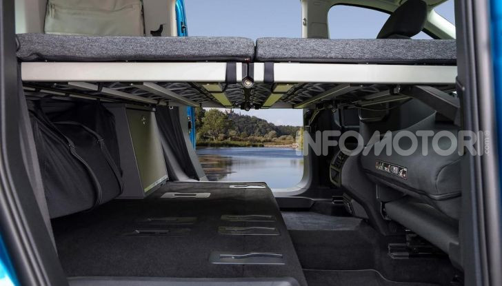 Volkswagen Caddy California: il mini van per i lunghi viaggi - Foto 8 di 13