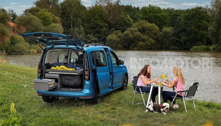 Volkswagen Caddy California: il mini van per i lunghi viaggi - Foto 9 di 13
