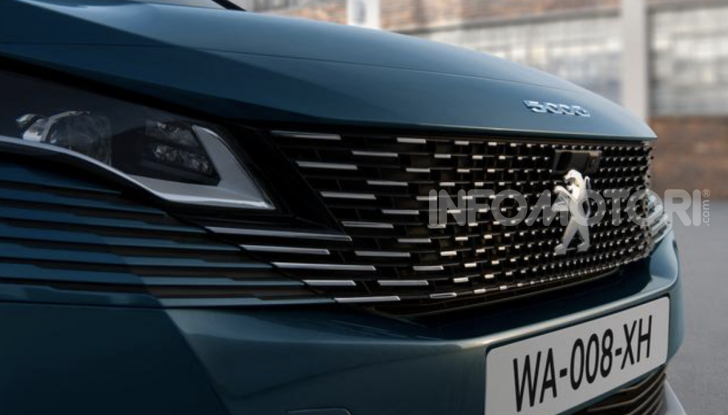 Peugeot 5008 2025: la nuova generazione arriverà entro fine anno - Foto 6 di 9
