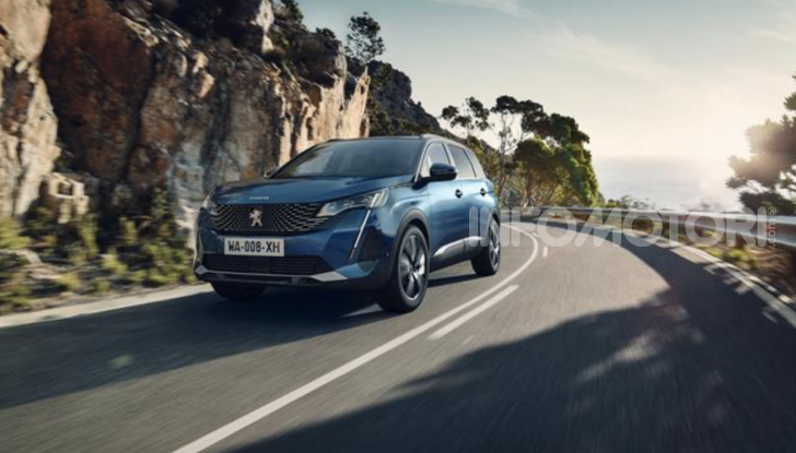 Peugeot 5008 2025: la nuova generazione arriverà entro fine anno - Foto 9 di 9