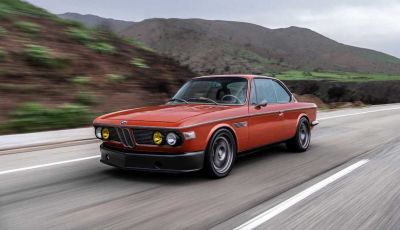 Robert Downey Jr si regala una BMW 3.0 CS del 1974 modificata a tema Iron Man