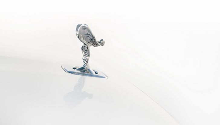 Rolls Royce Ghost: lusso e tecnologia allo stato puro - Foto 9 di 12