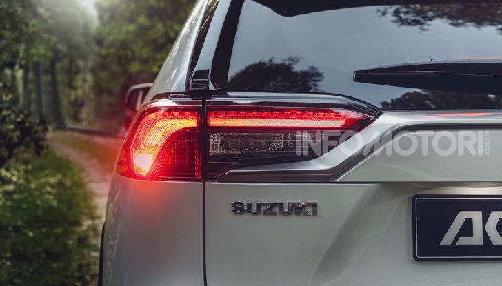 Suzuki Across: l’elettrificazione alla spina parte da 58.900 Euro - Foto 8 di 44