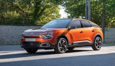 Prezzi Citroen C4 2020: il benzina da 22.900 Euro, l’elettrica da 34.900 Euro