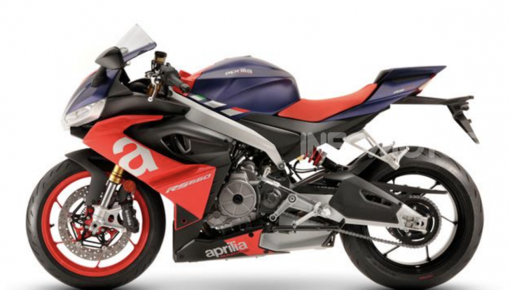 Aprilia RS 660: media cilindrata ma spirito sportivo - Foto 12 di 14