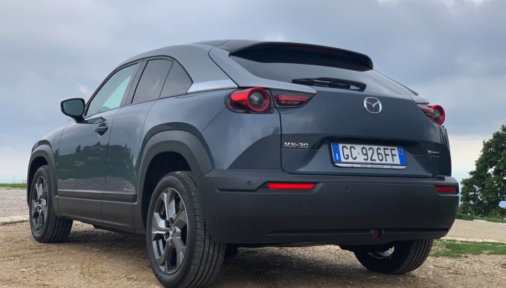 [VIDEO] Mazda MX-30, la prova consumi del SUV Elettrico - Foto 3 di 22