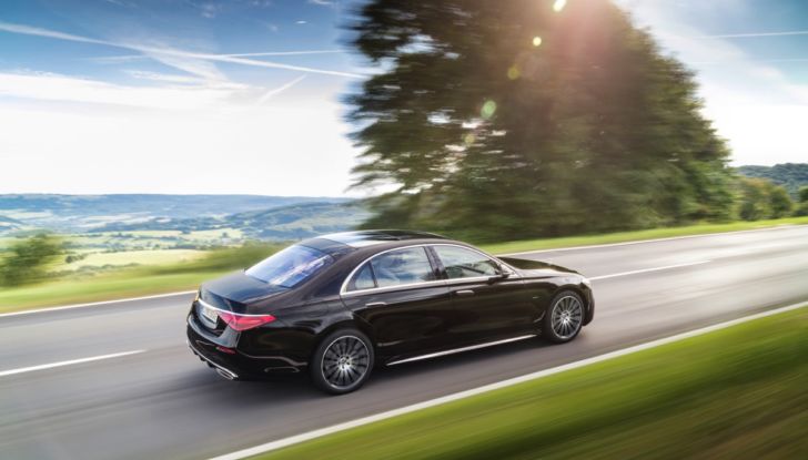 [VIDEO] Prova Mercedes Classe S 2021: come va, dotazioni e prezzi dell’ammiraglia tedesca - Foto 4 di 34