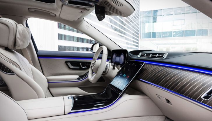 [VIDEO] Prova Mercedes Classe S 2021: come va, dotazioni e prezzi dell’ammiraglia tedesca - Foto 24 di 34