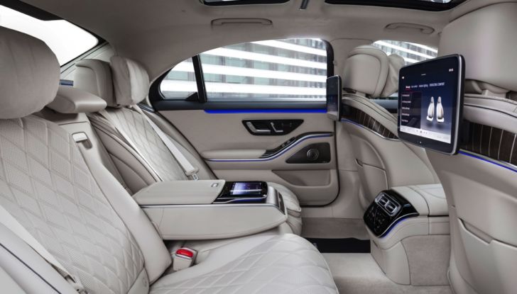 [VIDEO] Prova Mercedes Classe S 2021: come va, dotazioni e prezzi dell’ammiraglia tedesca - Foto 25 di 34