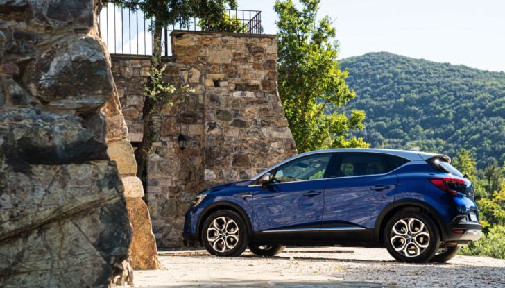 Prova Renault Captur E-Tech Plug-In Hybrid, la migliore alternativa? - Foto 23 di 27